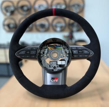 Toyota Yaris GR GXPA16R Alcantara Lenkrad